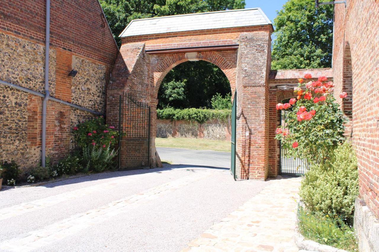 A l'orée du château Achy Exterior foto